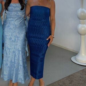 ASTR the label Reine plisse midi dress like new